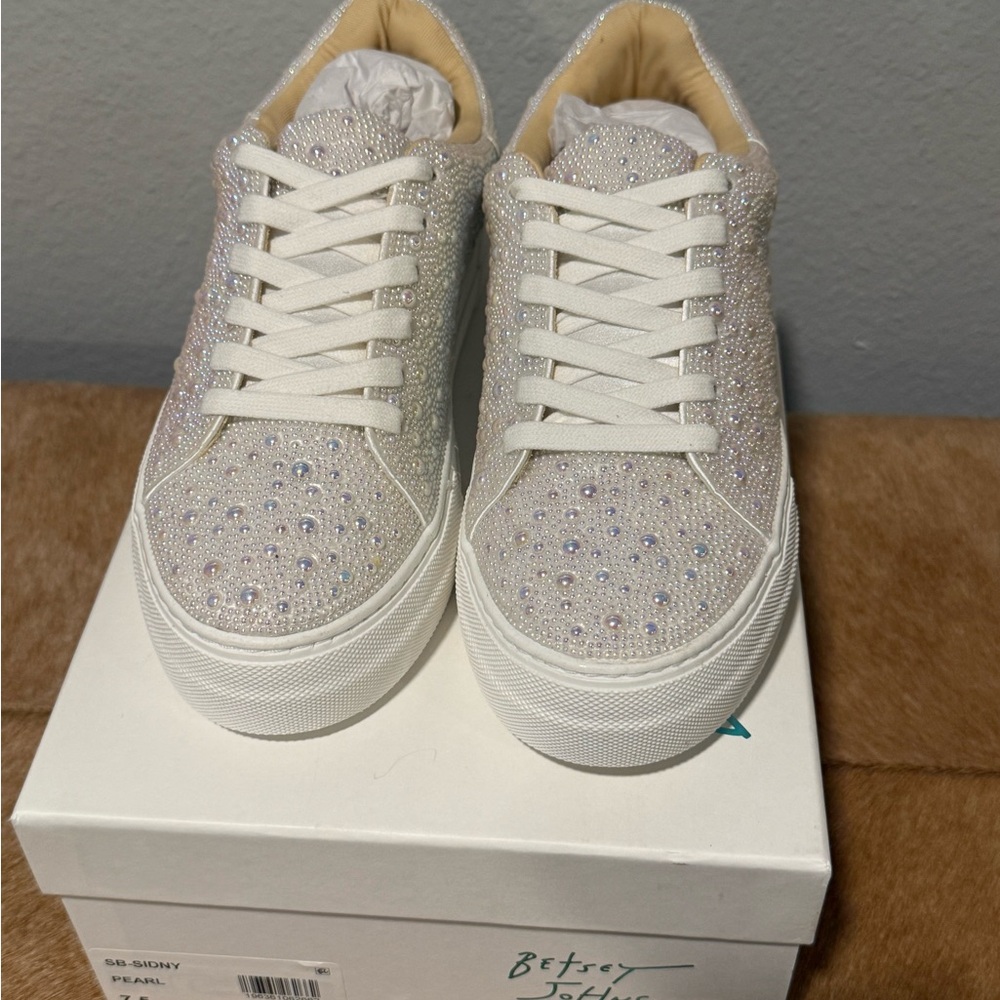 Betsey Johnson Sidny Ivory/Pearl